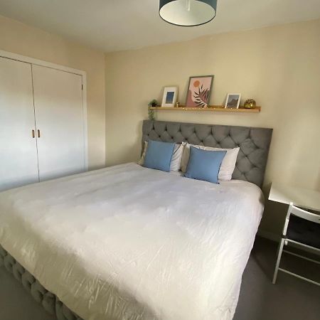 Cozy Bedroom In Shared Accommodation With Free Parking Edinburgh Ngoại thất bức ảnh
